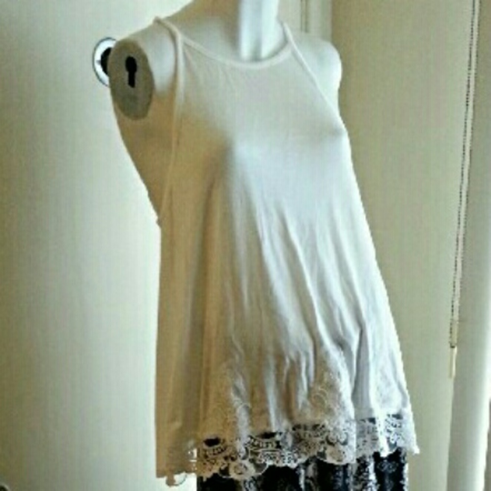 ☀️ Hippie Chic Adjustable Strap Lace Hem Top Sz M